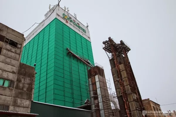 Элеватор компании «Прометей» (с. Владимировка Казанковский район, Николаевская область) начал приемку зерна.