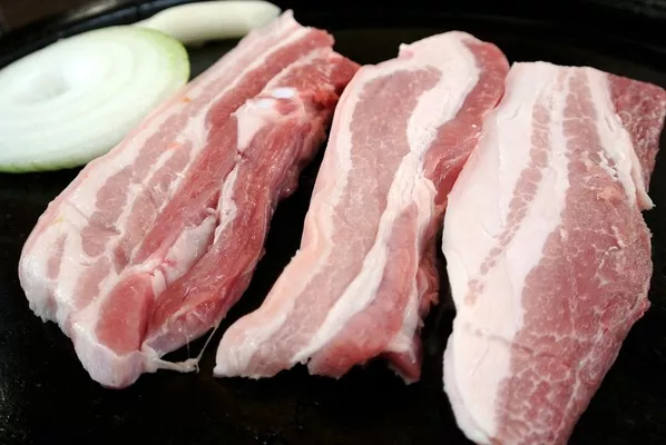 Украина в январе-апреле увеличила экспорт свинины в 2,5 раза