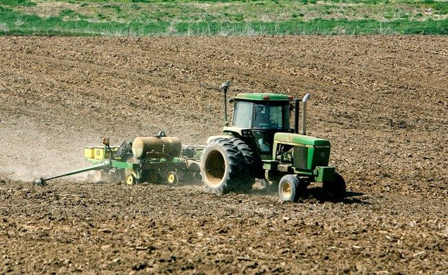 Громади просять Уряд підвищити земельний податок