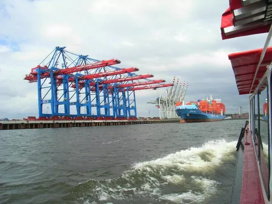 Економічний комітет звернувся до Кабміну з проханням знизити портові збори 