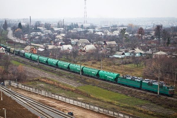 Группа «ТАС» приобрела 350 вагонов-зерновозов 