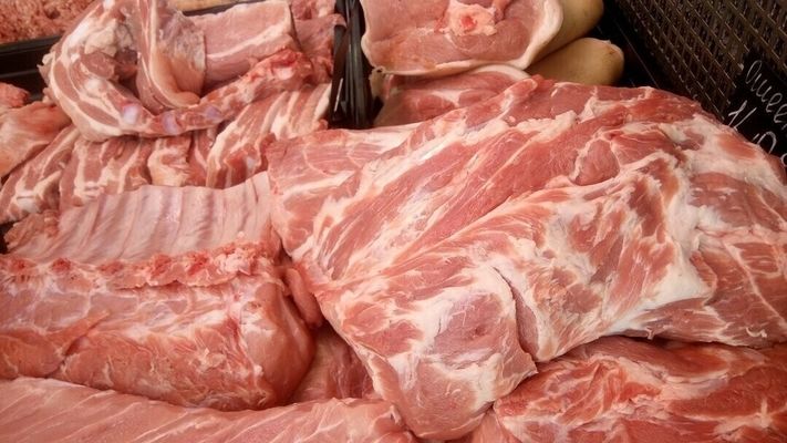 Ціни на свинину залежать від вартості курятини