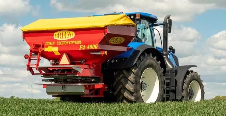 Bredal презентував навісний розкидач добрив із системою Isobus