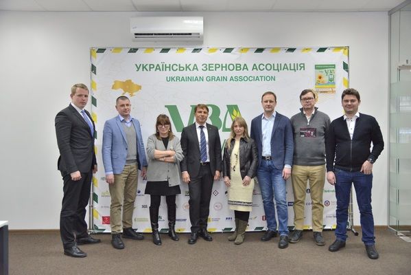 Микола Горбачьов вдруге очолив Українську зернову асоціацію