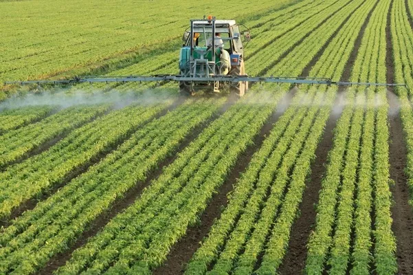 До ВР подали зміни до законопроєкту щодо вимог до маркування пестицидів і агрохімікатів