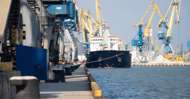 В июле порты Украины снизили объемы перевалки масличных и продуктов переработки на 7%