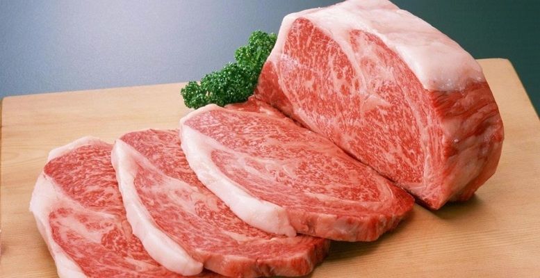 Украина все больше импортирует свинину