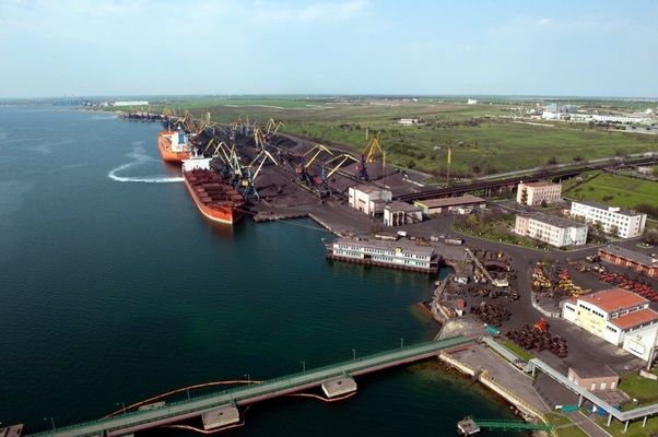 Понад тисяча суден за 2021 рік прийняв Одеський порт