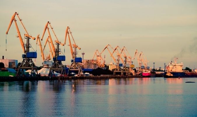Розблокування українського експорту Чорним морем можливе, але говорити про терміни рано
