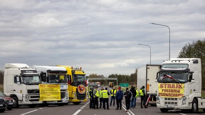 Україна звернулась до Єврокомісії щодо блокування кордону з Польщею