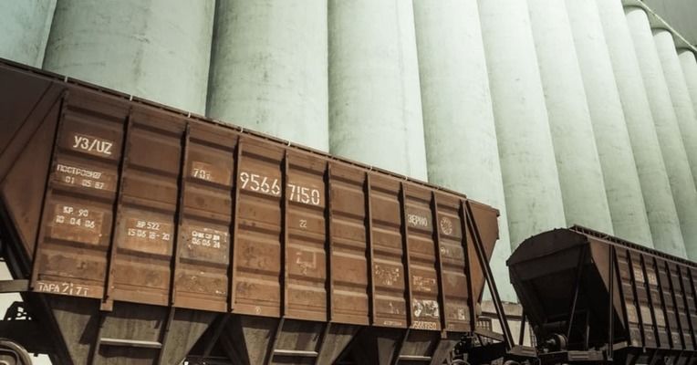 За 12 суток июня Украина загрузила более 1 млн тонн зерновых на железную дорогу