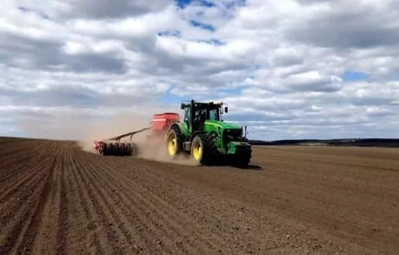 Як просувається весняна посівна кампанія на українських полях?