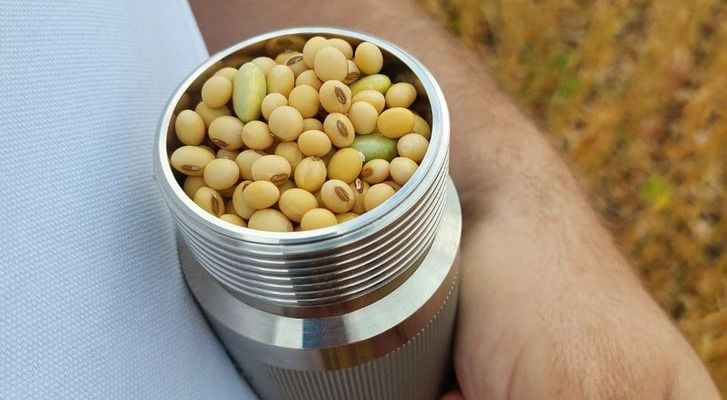 Экспорт сои из Украины превысил 3 млн тонн, но в апреле темпы резко упали