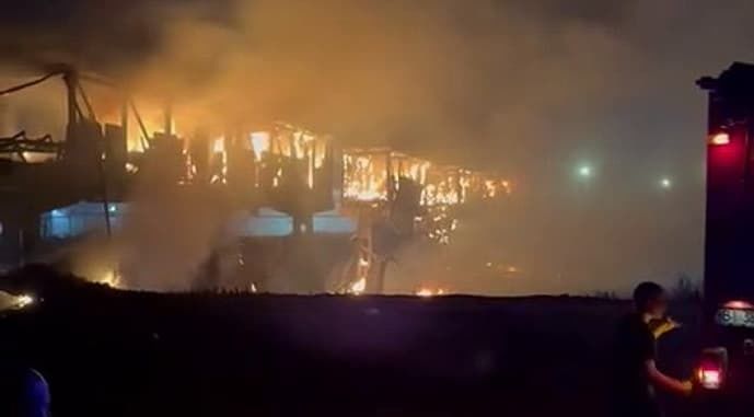 На заводі Астарти сталася пожежа