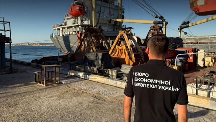 Суд арестовал 5,4 тыс. тонн сои в порту Южный по подозрению в незаконном экспорте