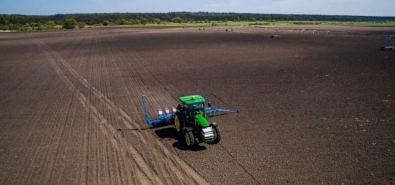 Аграрии Украины уже засеяли почти 50% озимых площадей