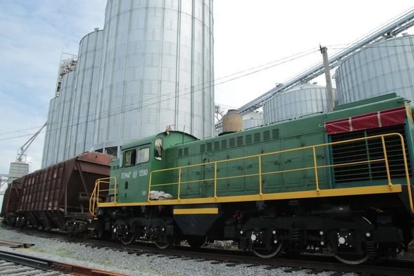 Украина резко нарастила железнодорожный экспорт зерна: спад зафиксирован только на границе с Румынией