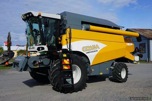 Sampo представил комбайн Comia с обновленной кабиной на Agritechnica 2017