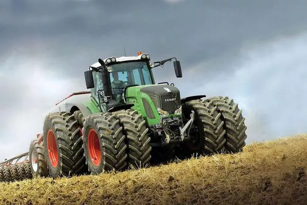 Fendt 211 V Vario виборов звання «Трактор року»