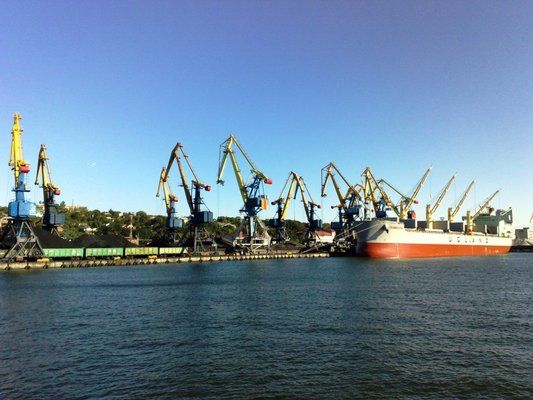 Мариупольский порт за январь-сентябрь перевалил 455 тыс. т зерна