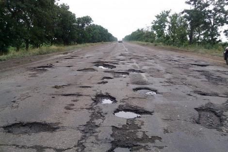 Назвали сумму на ремонт и реконструкцию автодорог Украины в 2018 г