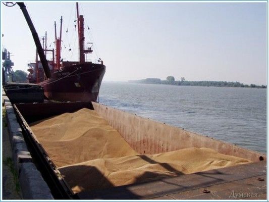 Ильичевский порт в июле нарастил перевалку зерна в 2 раза