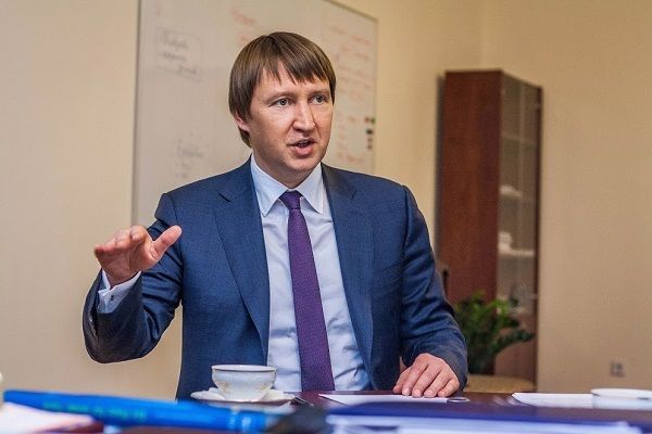 Кабмин одобрил законопроект о приватизации Укрспирта