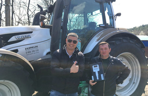 Трактор Valtra уже работает на полях Одесской области