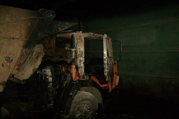 Автопарк HarvEast попал под обстрел в Донецкой области