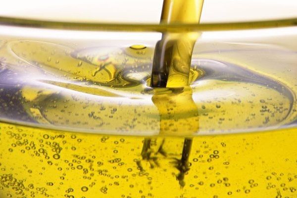 Украина за сентябрь-январь 2016/17 МГ увеличила производство подсолнечного масла на 45%