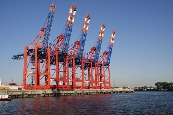 Морські порти України збільшили перевалку майже на 19%